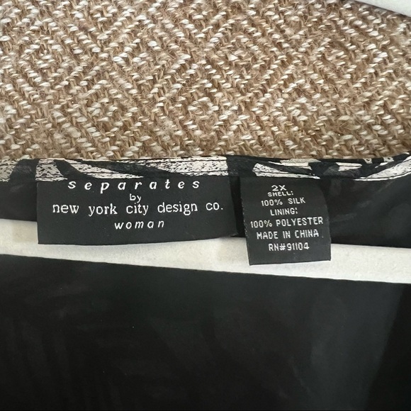 Separates By New York City Design Co Black Floral Silk Top Sz 2XL Y2K Fairy Boho - Picture 5 of 8